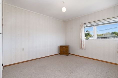 Photo of property in 32 Keir Crescent, Lansdowne, Masterton, 5810