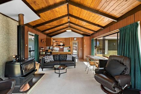 Photo of property in 16 Argyle Place, Arrowtown, 9302