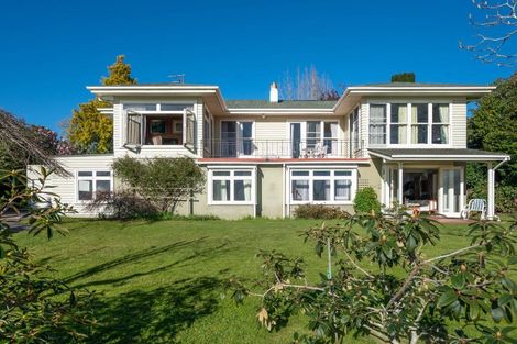 Photo of property in 18 Vista Place, Kawaha Point, Rotorua, 3010