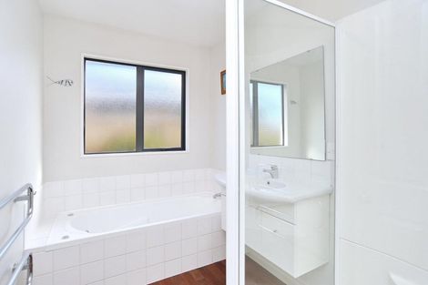 Photo of property in 8 Sheraton Place, Redwood, Christchurch, 8051