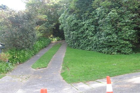 Photo of property in 18 Hollies Crescent, Johnsonville, Wellington, 6037