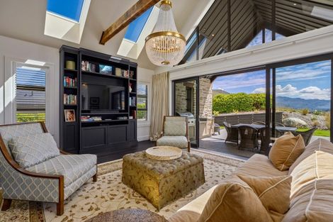 Photo of property in 40 Cunninghams Drive, Jacks Point, Queenstown, 9371