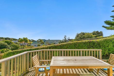 Photo of property in 7 View Road, Titahi Bay, Porirua, 5022