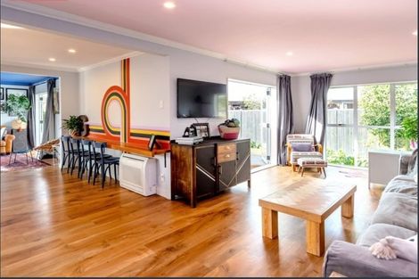 Photo of property in 38b Mcmaster Street, Greytown, 5712