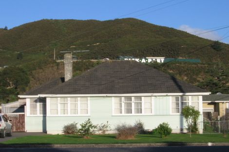 Photo of property in 1092 High Street, Taita, Lower Hutt, 5011