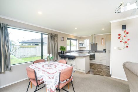 Photo of property in 8 Angelina Way, Kelvin Grove, Palmerston North, 4414