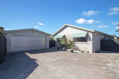Photo of property in 2/64 Guppy Road, Greenmeadows, Napier, 4112