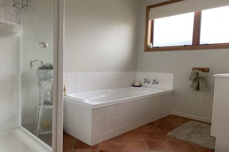 Photo of property in 44 Mount Herbert Road, Waipukurau, 4200