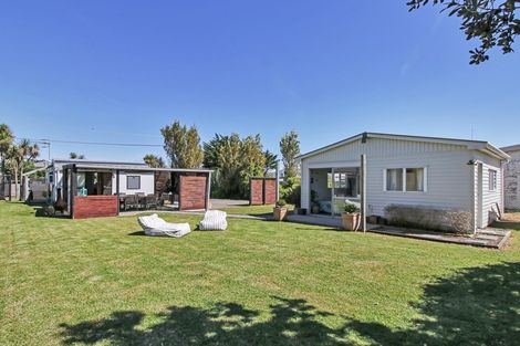 Photo of property in 93 Seabury Avenue, Foxton Beach, Foxton, 4815