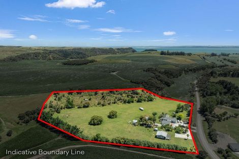 Photo of property in 3265 South Head Road, South Head, Helensville, 0874