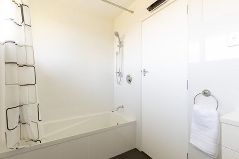 Photo of property in 52 Clawton Street, Westown, New Plymouth, 4310