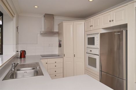 Photo of property in 34 Laing Crescent, Heathcote Valley, Christchurch, 8022