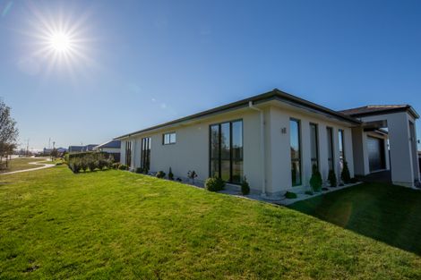 Photo of property in 68 Tutaipatu Avenue, Pegasus, 7612