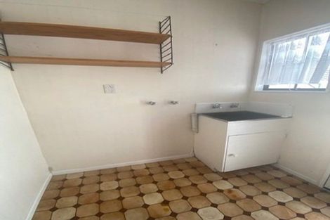 Photo of property in 30 Oxford Street, Tawa, Wellington, 5028