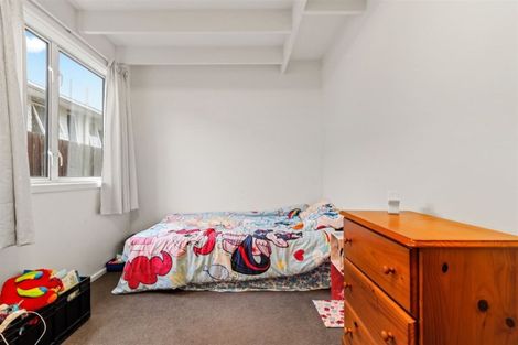 Photo of property in 21 Dinton Street, Russley, Christchurch, 8042