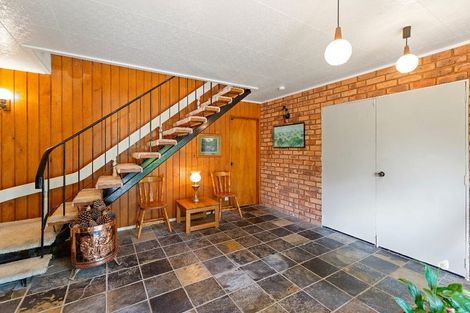 Photo of property in 30 Mountain Road, Henderson Valley, Auckland, 0612