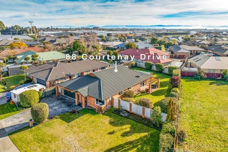 Photo of property in 88 Courtenay Drive, Kaiapoi, 7630