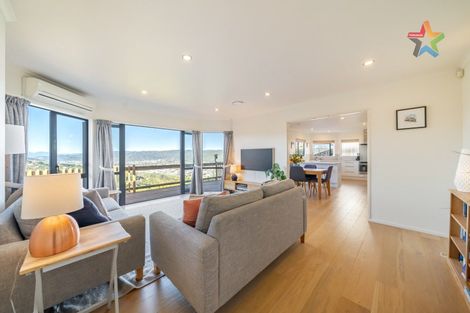 Photo of property in 87 Cypress Drive, Maungaraki, Lower Hutt, 5010