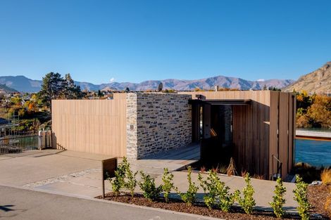 Photo of property in 13 Old Homestead Place, Kawarau Falls, Queenstown, 9300