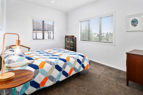 Photo of property in 71 Rosier Road, Glen Eden, Auckland, 0602