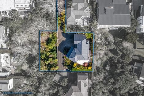 Photo of property in 2/56 Castor Bay Road, Castor Bay, Auckland, 0620