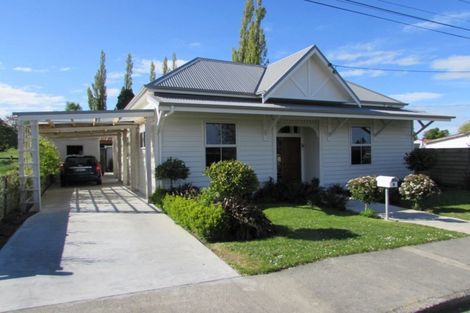 Photo of property in 9 Mary Street, Gore, 9710
