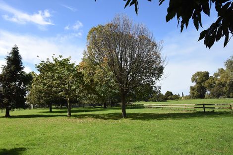 Photo of property in 735 Wharerata Road, Manutuke, 4072