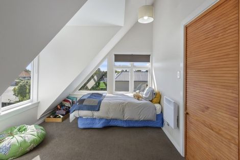 Photo of property in 1/53 Aorangi Road, Bryndwr, Christchurch, 8053