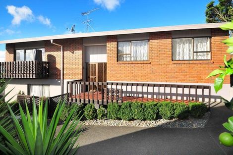 Photo of property in 40 Whangaparaoa Road, Red Beach, 0932