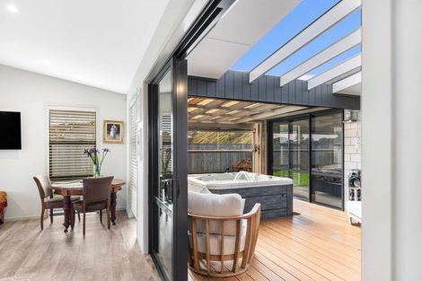 Photo of property in 45 Golf Vue Place, Castlecliff, Whanganui, 4501