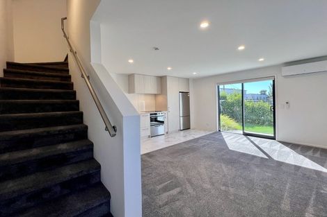 Photo of property in 2/59 Neil Avenue, Te Atatu Peninsula, Auckland, 0610