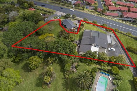 Photo of property in 159 Whangaparaoa Road, Red Beach, 0932