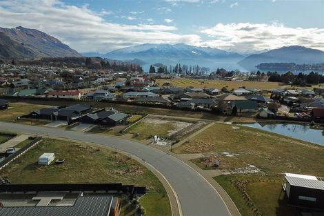 Photo of property in 17 Sapphire Spring Rise, Wanaka, 9305