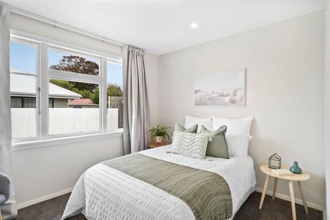 Photo of property in 9 Derrett Place, Saint Martins, Christchurch, 8022