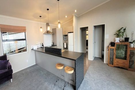 Photo of property in 74 Waikite Road, Welcome Bay, Tauranga, 3112