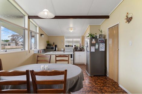 Photo of property in 6b York Street, Eltham, 4322