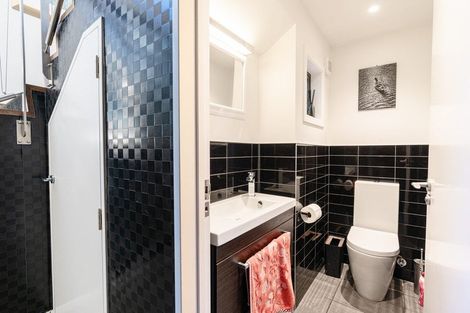 Photo of property in 94a Khandallah Road, Khandallah, Wellington, 6035