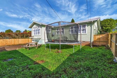 Photo of property in 15 Taraire Crescent, Otangarei, Whangarei, 0112