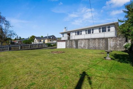 Photo of property in 10 Alberta Road, Glen Avon, New Plymouth, 4312