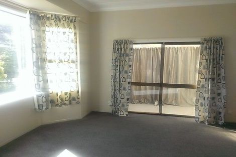 Photo of property in 52 Halsey Road, Manurewa, Auckland, 2102