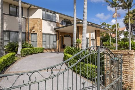 Photo of property in 1 St Elmo Rise, Shamrock Park, Auckland, 2016