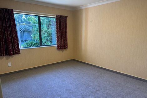 Photo of property in 64 Guildford Drive, Paraparaumu, 5032