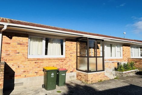 Photo of property in 3/37 Buckingham Crescent, Manukau, Auckland, 2025