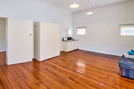 Photo of property in 81 Hill Street, Thorndon, Wellington, 6011