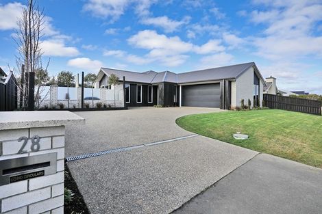 Photo of property in 28 Northside Drive, Waikiwi, Invercargill, 9810