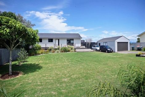Photo of property in 40 Pukehina Parade, Pukehina, Te Puke, 3189