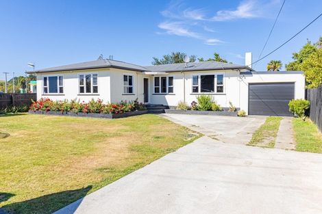 Photo of property in 1 Halls Road, Pahiatua, 4910