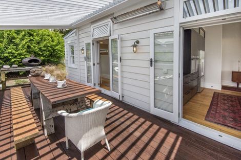 Photo of property in 38 Albert Road, Devonport, Auckland, 0624