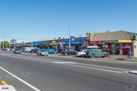 Photo of property in 2/202 Waimairi Road, Ilam, Christchurch, 8041