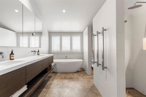 Photo of property in 12 Clifton Road, Hauraki, Auckland, 0622